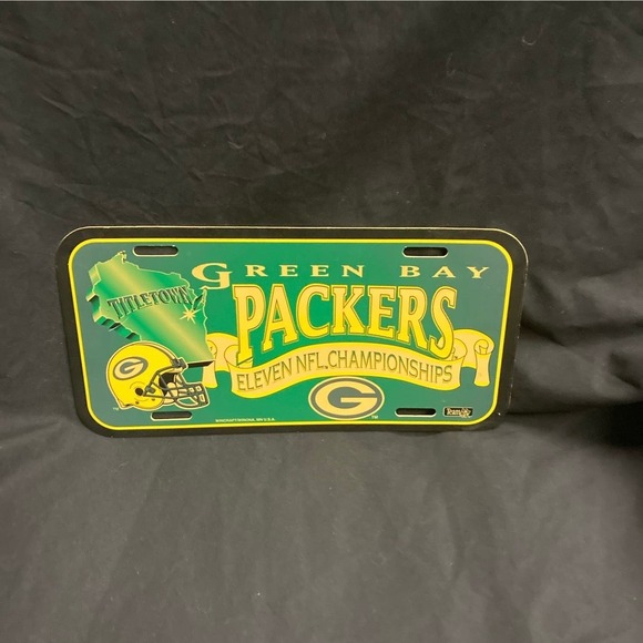 Vintage Green Bay Packers Eleven NFL Champions Plastic License plate - Picture 1 of 1